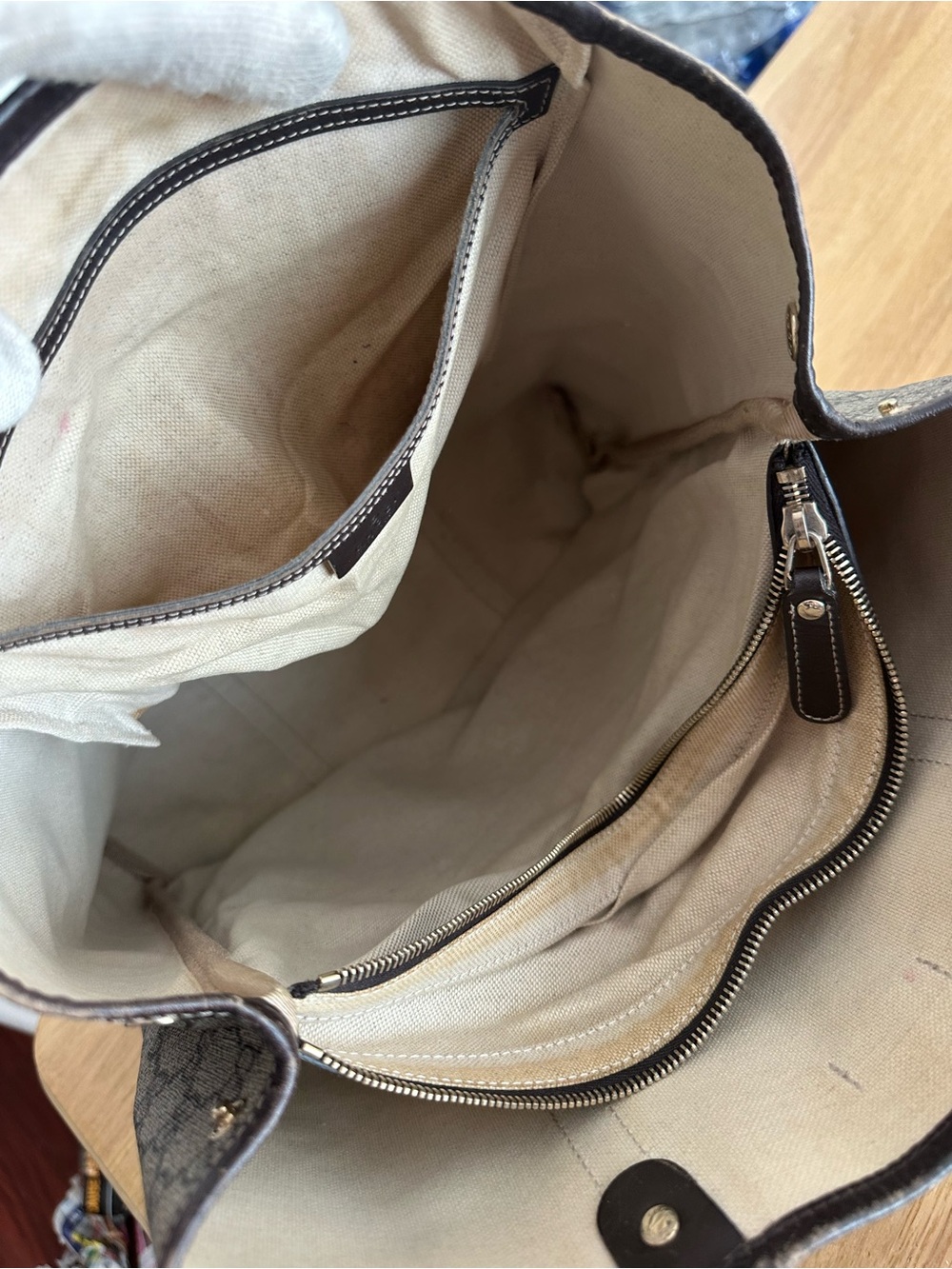 Gucci Open Tote Bag - Picture 13 of 17